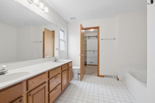 740 Countryside Drive, Bolingbrook, IL 60490