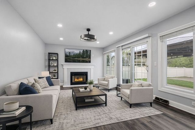 740 Countryside Drive, Bolingbrook, IL 60490