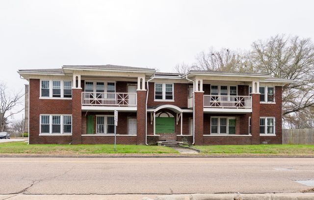 236 Airways Blvd, Jackson, TN 38301