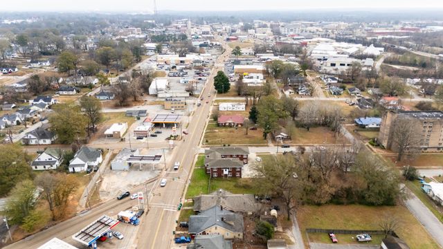 236 Airways Blvd, Jackson, TN 38301