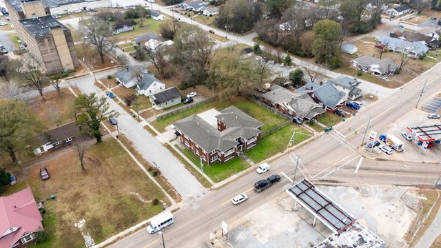 236 Airways Blvd, Jackson, TN 38301