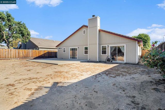 580 Hacienda Drive, Oakley, CA 94561