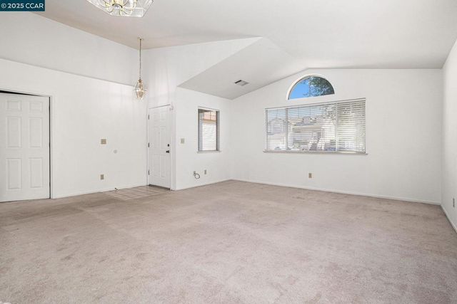 580 Hacienda Drive, Oakley, CA 94561