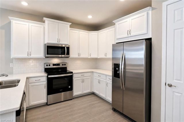 1248 Enbrook LOOP, Naples, FL 34114