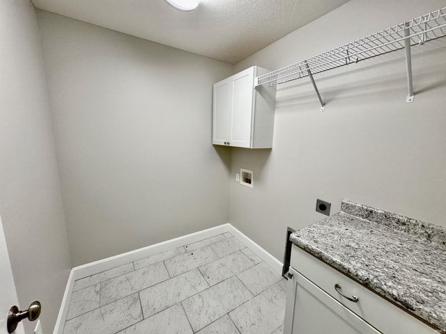 668 N Meadowlark Lane, Bloomington, IN 47408