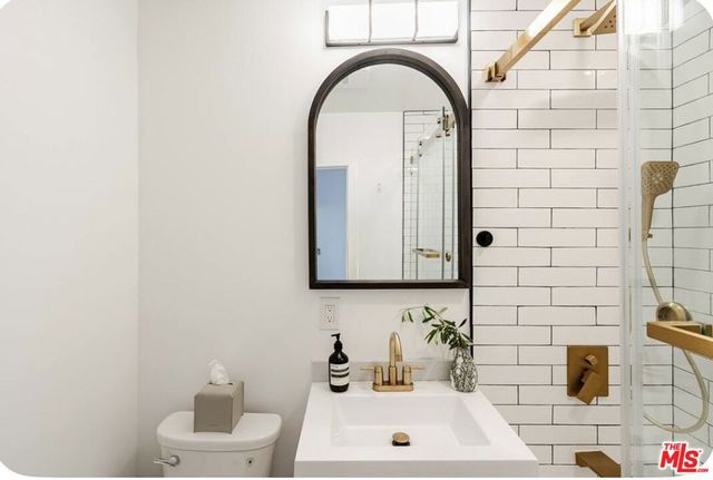 12812 W Greene Avenue, Los Angeles, CA 90066