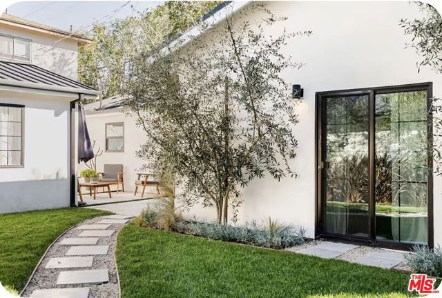 12812 W Greene Avenue, Los Angeles, CA 90066