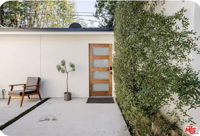 12812 W Greene Avenue, Los Angeles, CA 90066