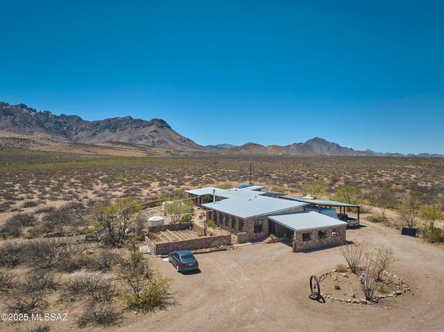 2711 S Bear Mountain Road, Portal, AZ 85632