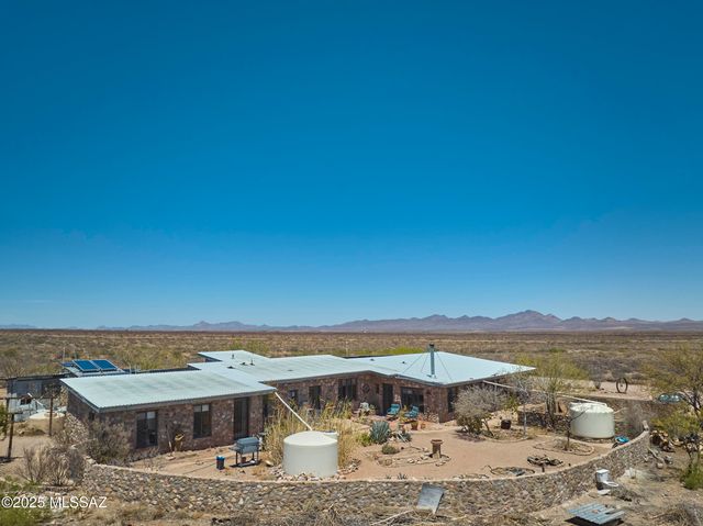 2711 S Bear Mountain Road, Portal, AZ 85632