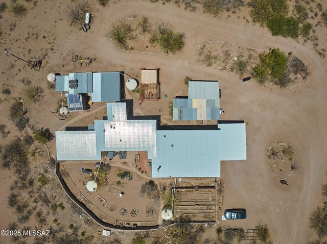 2711 S Bear Mountain Road, Portal, AZ 85632