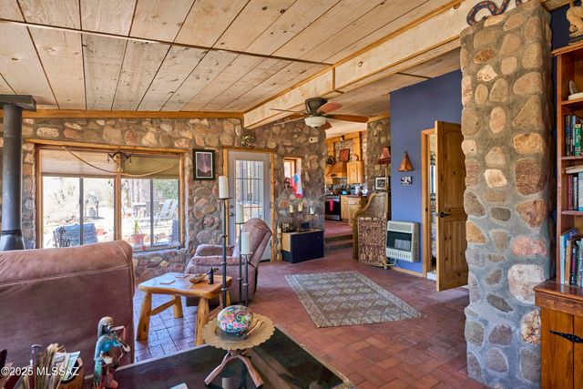 2711 S Bear Mountain Road, Portal, AZ 85632