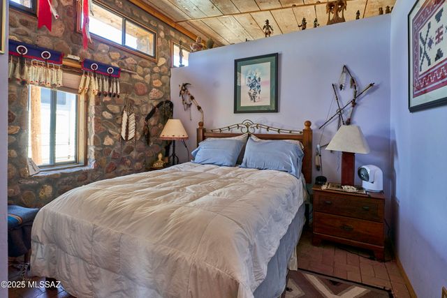 2711 S Bear Mountain Road, Portal, AZ 85632