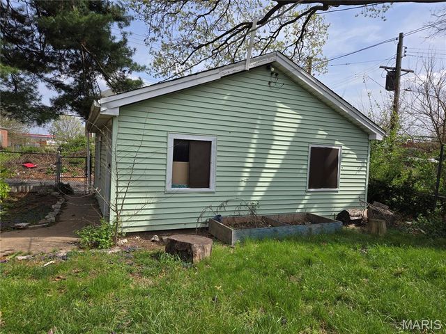 4338 Oregon Avenue, St Louis, MO 63111