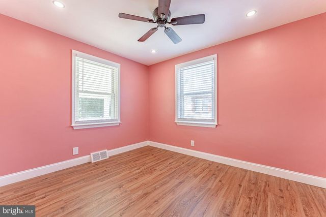 54 FAIRVIEW AVE, Clifton Heights, PA 19018