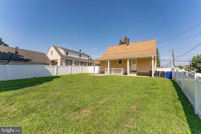 54 FAIRVIEW AVE, Clifton Heights, PA 19018