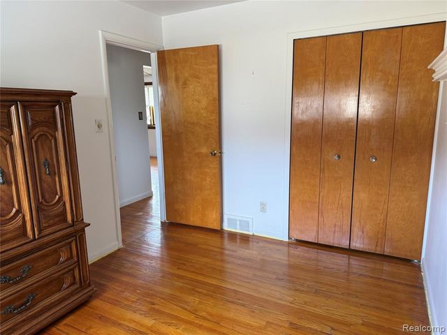15258 Travis Street, Southgate, MI 48195