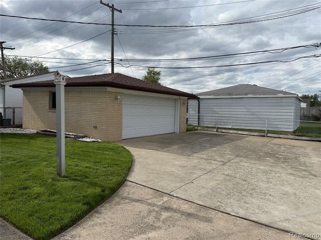 15258 Travis Street, Southgate, MI 48195