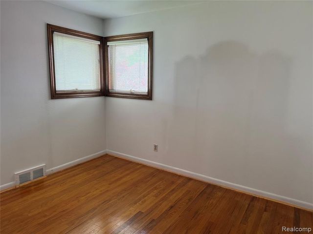 15258 Travis Street, Southgate, MI 48195