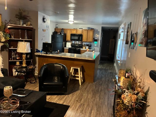 3827 Alford Ave, Louisville, KY 40212