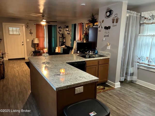 3827 Alford Ave, Louisville, KY 40212