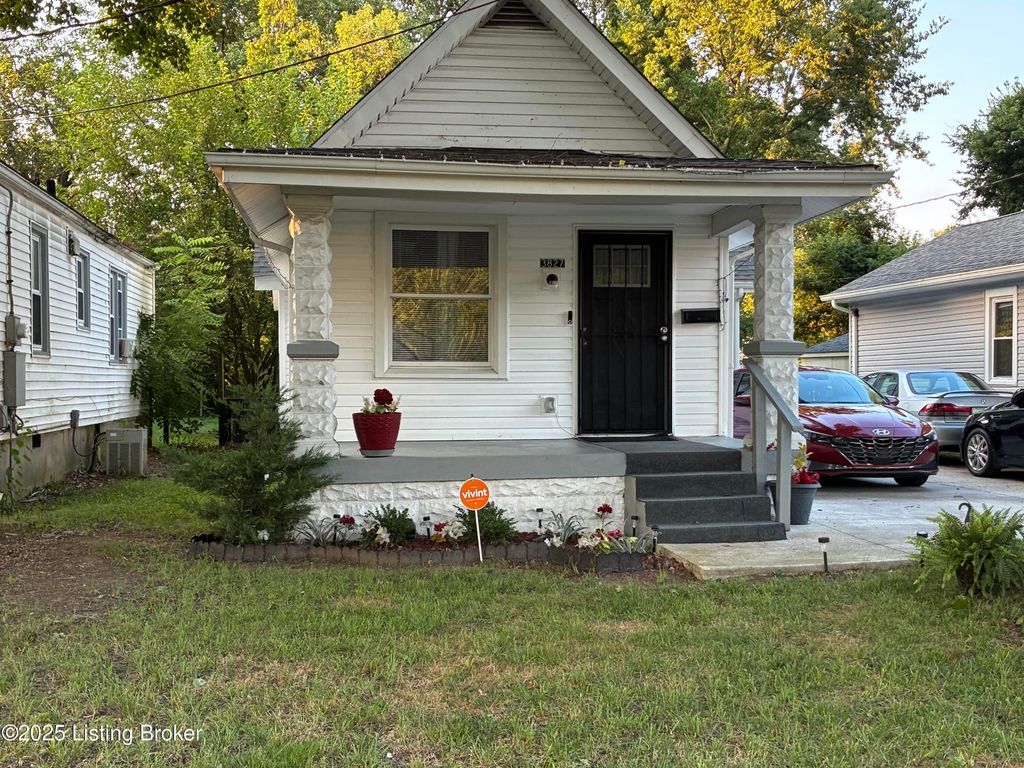 3827 Alford Ave, Louisville, KY 40212