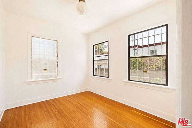 938 S Plymouth Boulevard, Los Angeles, CA 90019