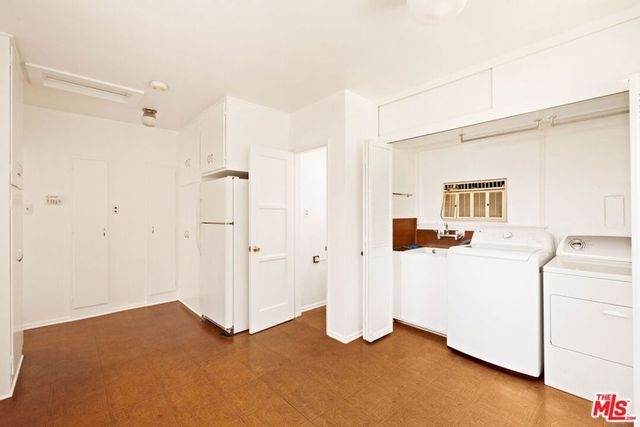 938 S Plymouth Boulevard, Los Angeles, CA 90019