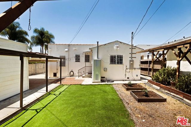 938 S Plymouth Boulevard, Los Angeles, CA 90019