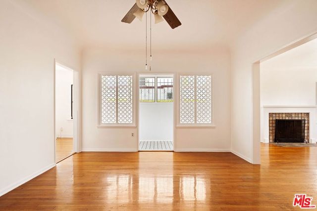 938 S Plymouth Boulevard, Los Angeles, CA 90019