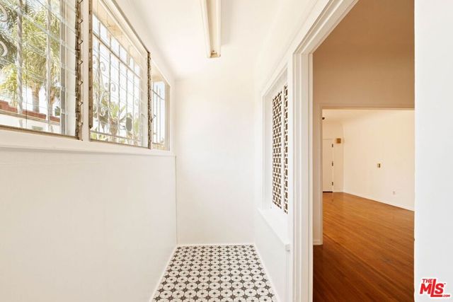 938 S Plymouth Boulevard, Los Angeles, CA 90019