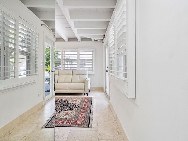 411 Poinciana Drive, Fort Lauderdale, FL 33301
