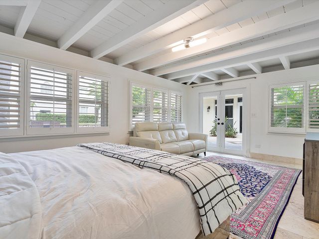 411 Poinciana Drive, Fort Lauderdale, FL 33301