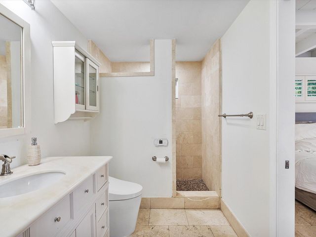 411 Poinciana Drive, Fort Lauderdale, FL 33301