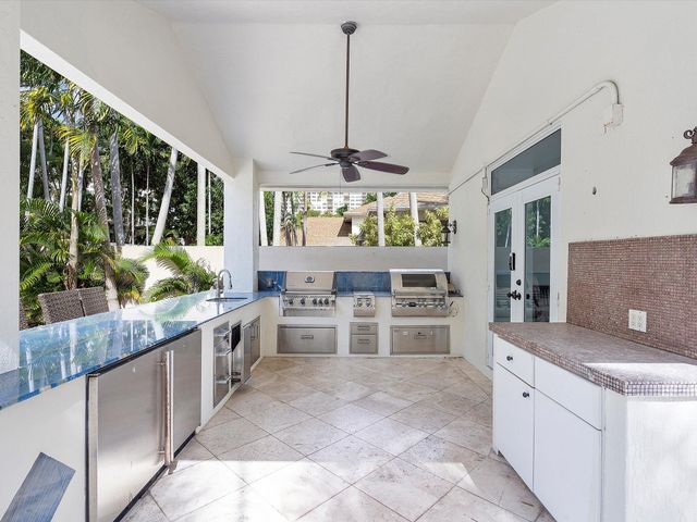 411 Poinciana Drive, Fort Lauderdale, FL 33301