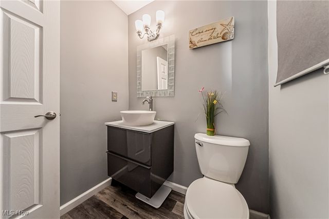 11499 Pearl Road, Strongsville, OH 44136