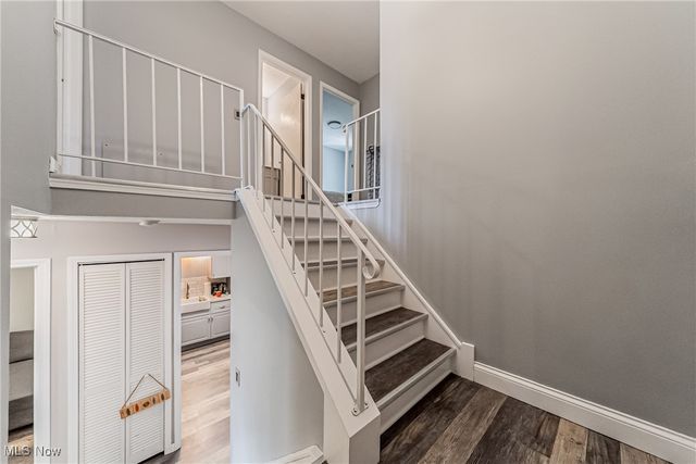 11499 Pearl Road, Strongsville, OH 44136