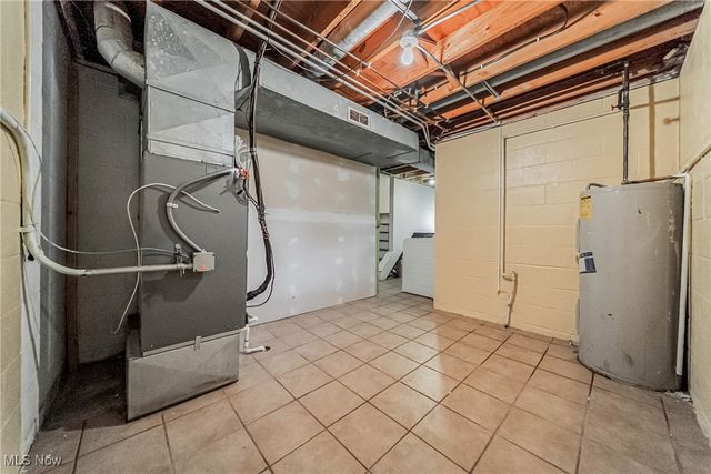 11499 Pearl Road, Strongsville, OH 44136