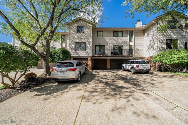 11499 Pearl Road, Strongsville, OH 44136