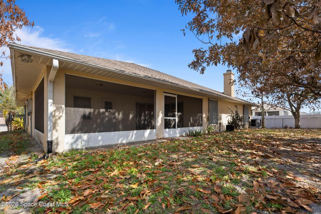 1778 Parrsboro Street NW, Palm Bay, FL 32907