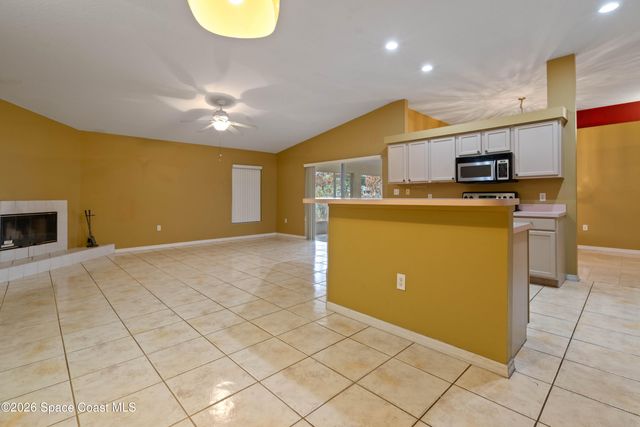 1778 Parrsboro Street NW, Palm Bay, FL 32907