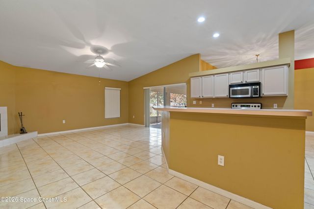 1778 Parrsboro Street NW, Palm Bay, FL 32907