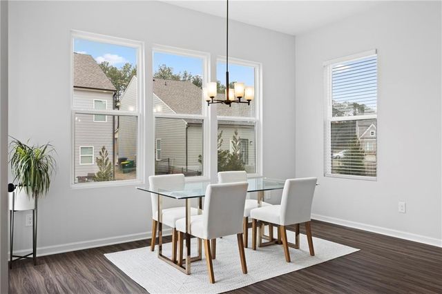 4068 Annsbury Ct, Lilburn, GA 30047