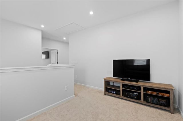 4068 Annsbury Ct, Lilburn, GA 30047