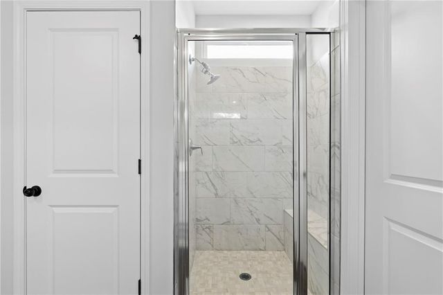 4068 Annsbury Ct, Lilburn, GA 30047