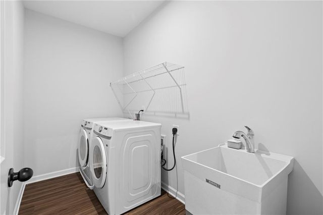 4068 Annsbury Ct, Lilburn, GA 30047