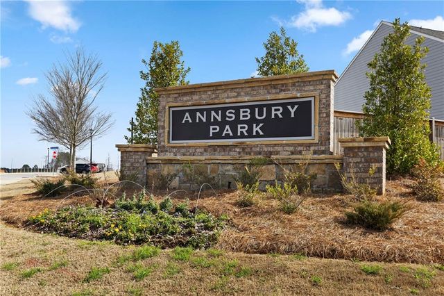 4068 Annsbury Ct, Lilburn, GA 30047