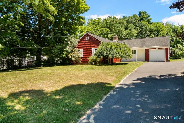 43 East Village Road, Shelton, CT 06484