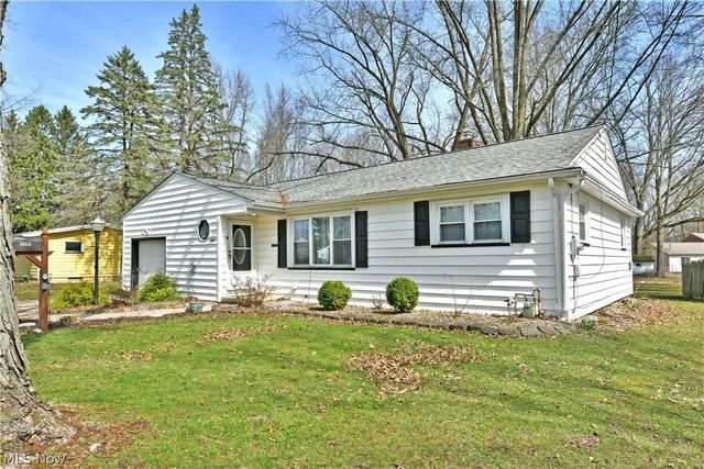 3205 Redgate Lane, Youngstown, OH 44511