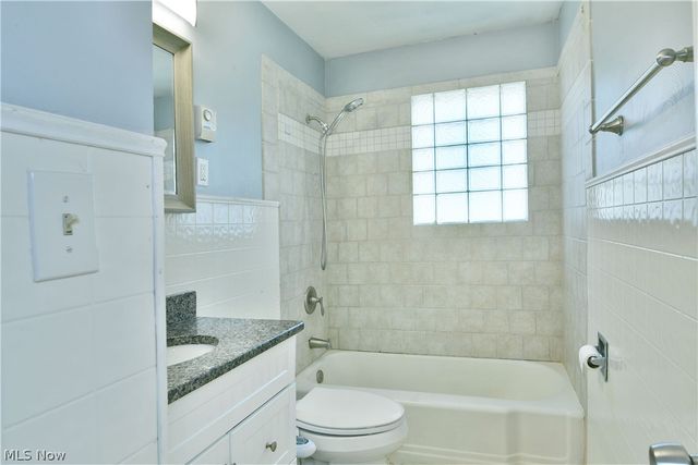 3205 Redgate Lane, Youngstown, OH 44511